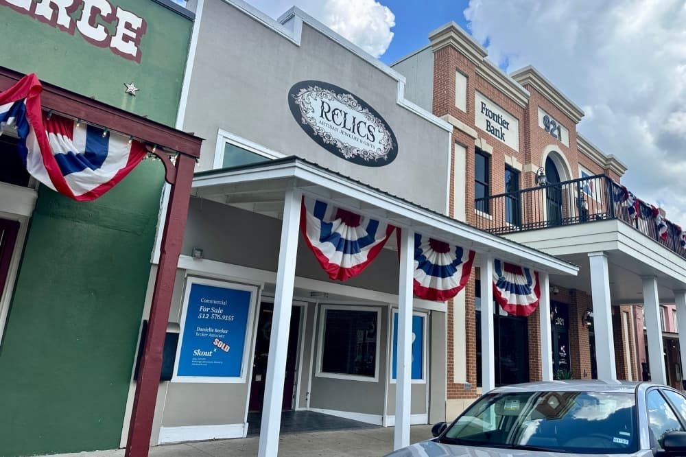 Bastrop's Germer Insurance plans mid-summer move to former Relics storefront