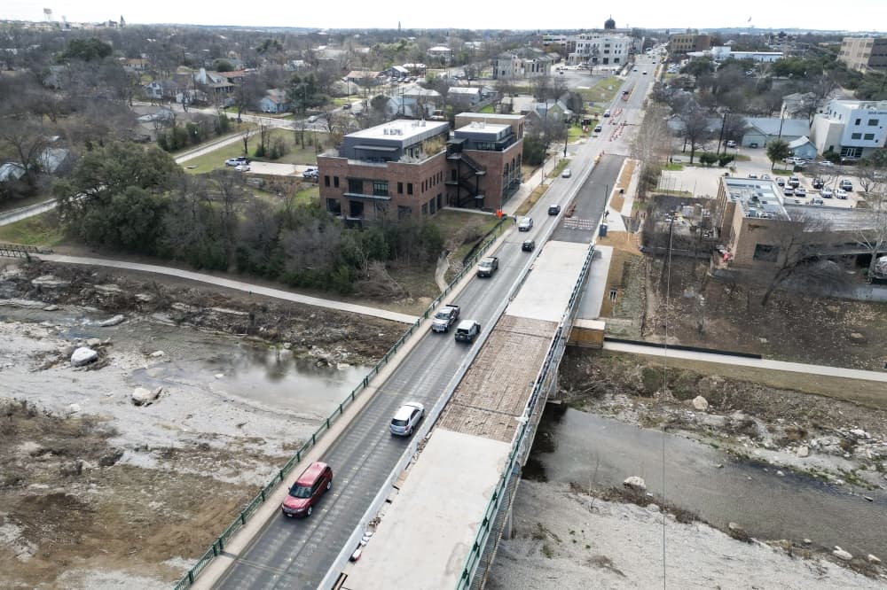 Construction on Austin Avenue bridges in Georgetown to resume