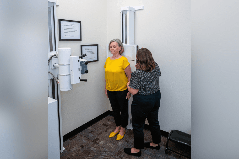 Non-surgical pain relief treatments including spinal decompression, cold laser therapy and chiropractic care in Cypress Texas