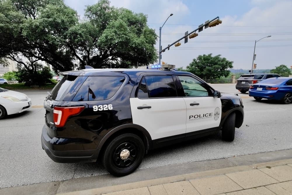 Austin seeks to rein in 'chaotic' e-moto use