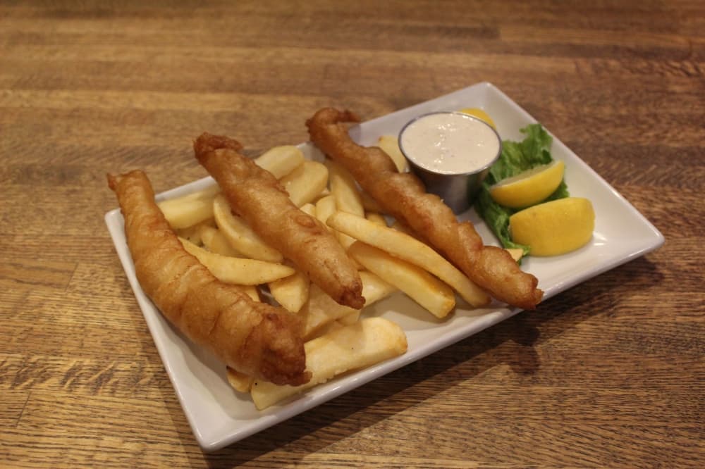 The Pub offers craft cocktails, burgers in downtown McKinney