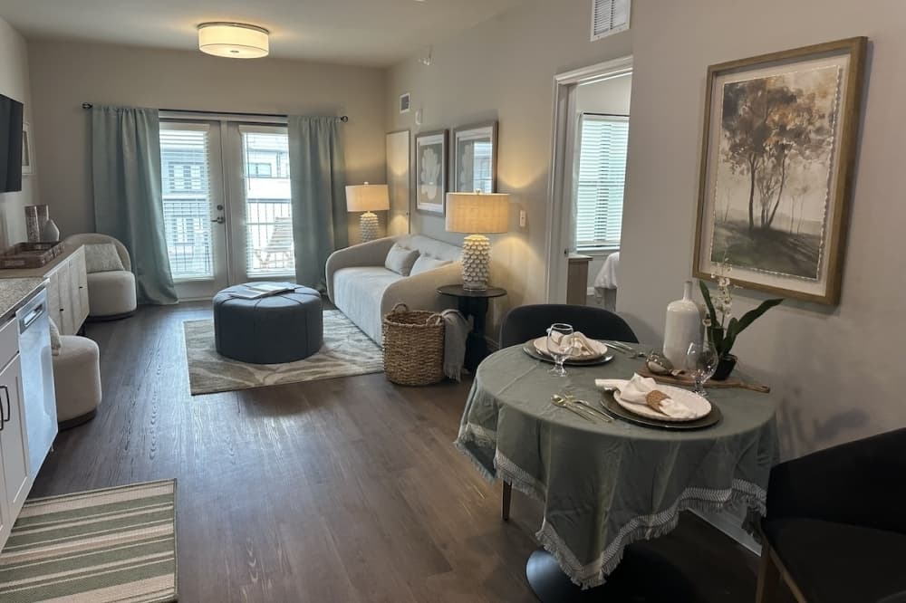 3-story senior living community opens in Veramendi development