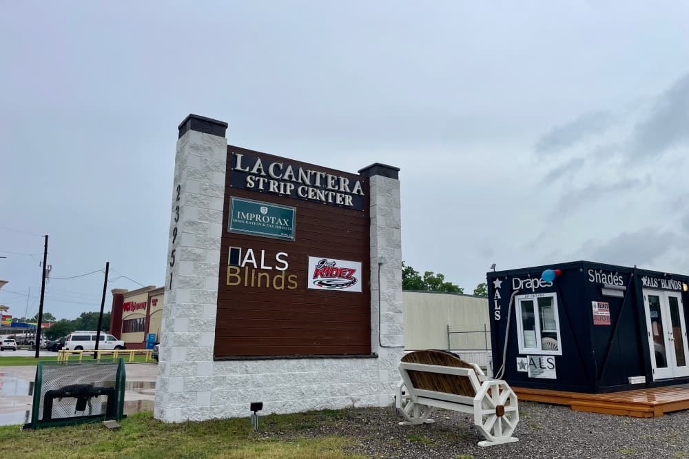 Just Ridez used car dealership opening soon in Porter