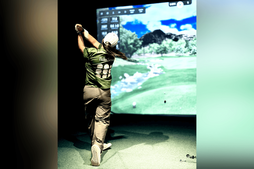 Birdie Central members enjoying 24-hour indoor golf simulator access in Spring and Klein Texas