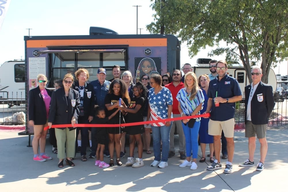 Mobile dessert trailer serving bubble waffles and boba lemonades opens in New Braunfels