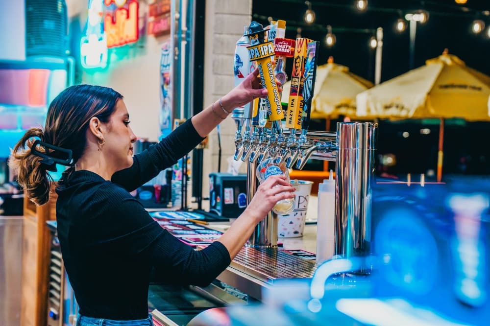 The Alliance location will have a full-service bar that includes beer on tap. (Courtesy Cheba Hut)