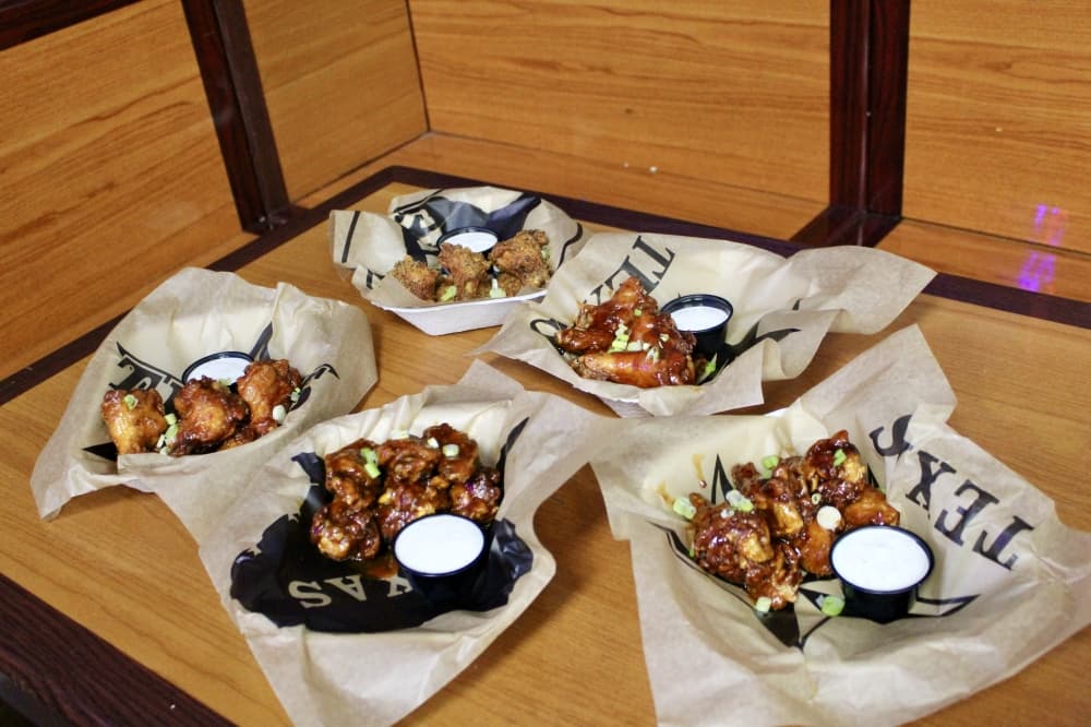 Wing flavors offered include Asian style, buffalo, lemon pepper, barbecue, garlic parmesan and mango habanero. (Jovanna Aguilar/Community Impact)
