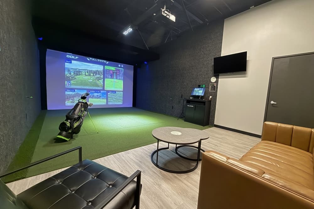 The Back Nine offers simulated golfing in Frisco