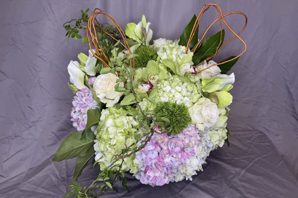 Splendid Arrays Flower Shop now offering floral arrangements in New Caney