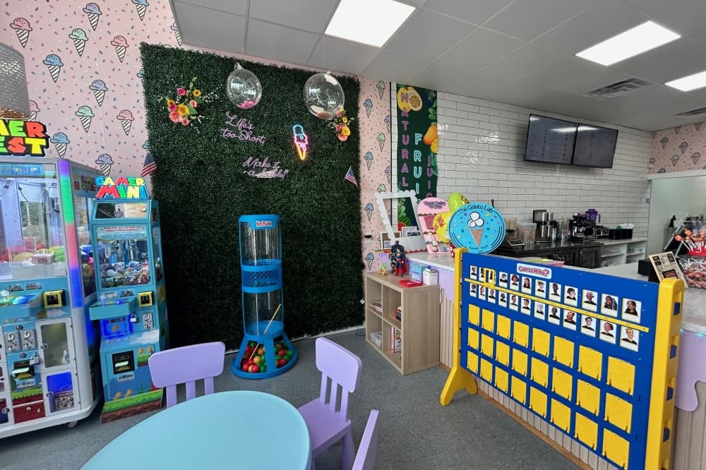 The shop includes a children's seating area with games and other activities. (Brooke Sjoberg/Community Impact)