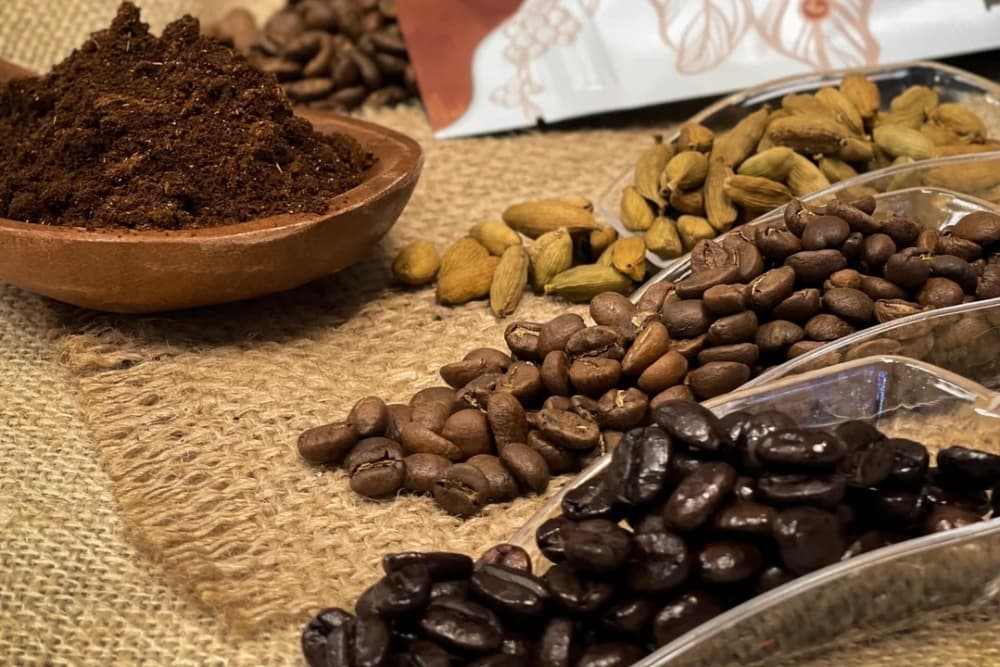 Royal Roastery Express now serves coffee, desserts in Richardson