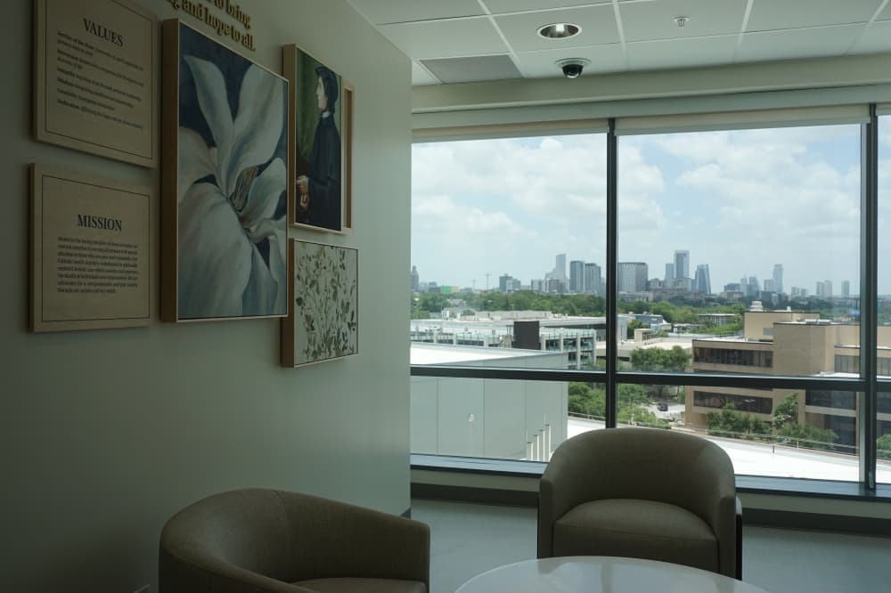 A family waiting area overlooks the Austin skyline at the new Ascension Seton Women's Hospital. (Jessica McLaren/Community Impact)