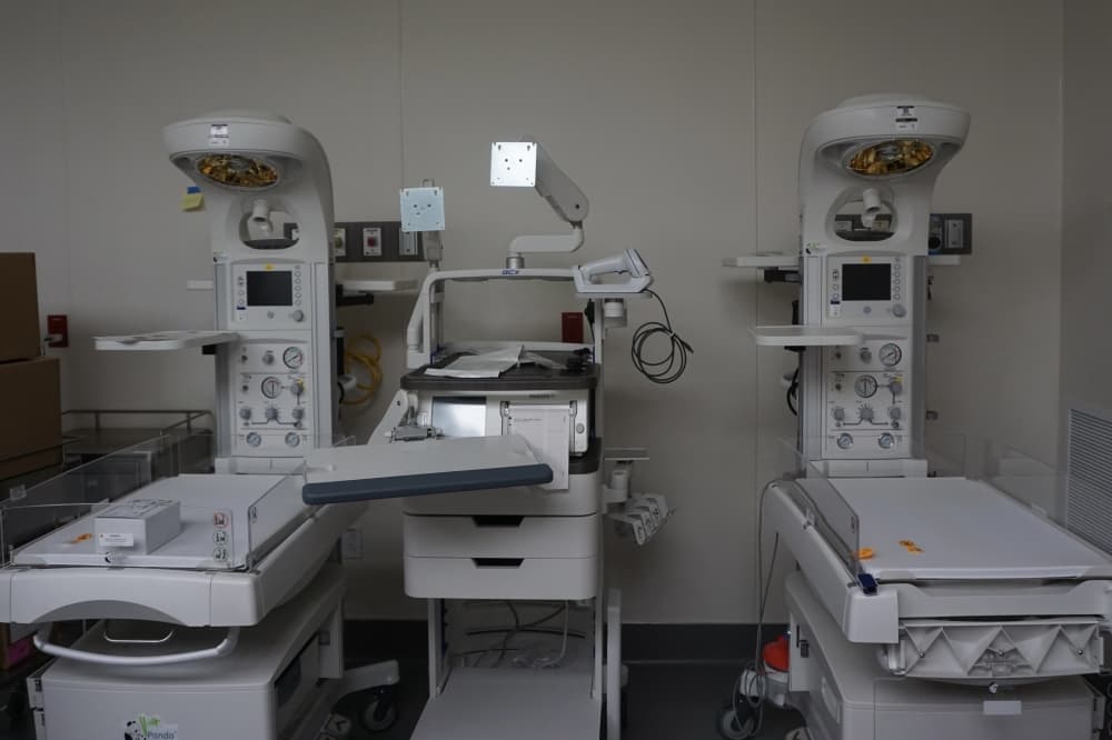 Baby warmers are staged in a C-section resuscitation room at the new Ascension Seton Women's Hospital. (Jessica McLaren/Community Impact)