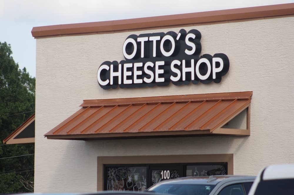 Locally owned New Braunfels cheese shop to add drive-thru