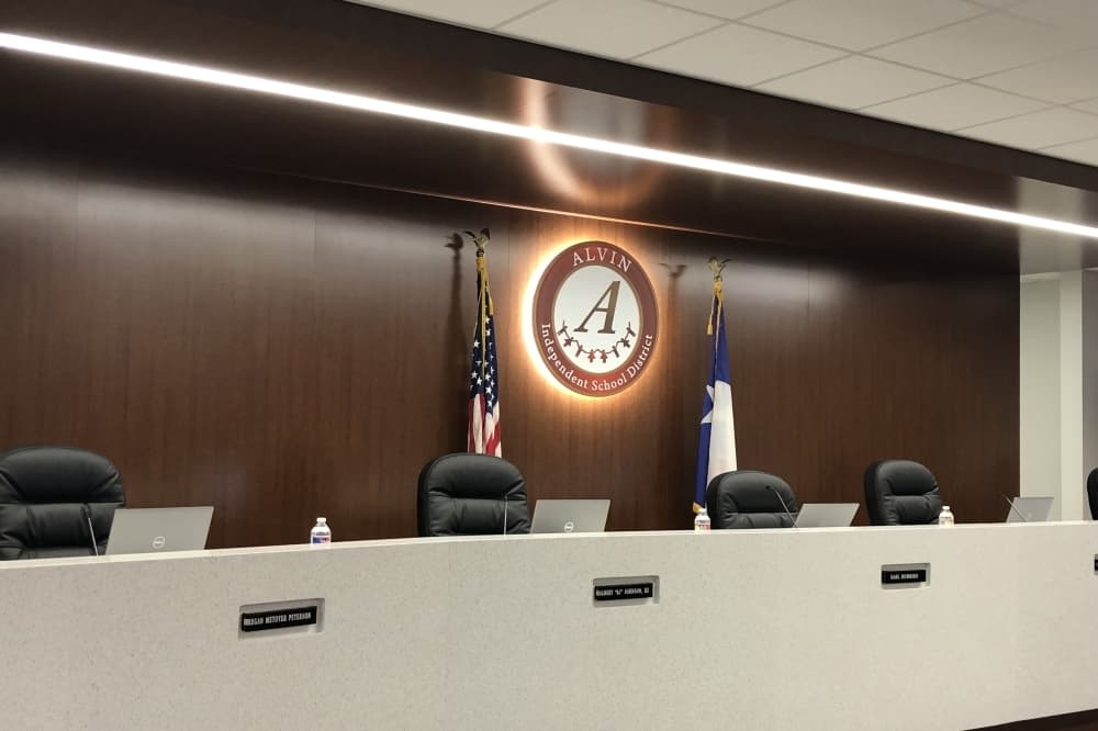 Alvin ISD trustees approve lower property insurance rate