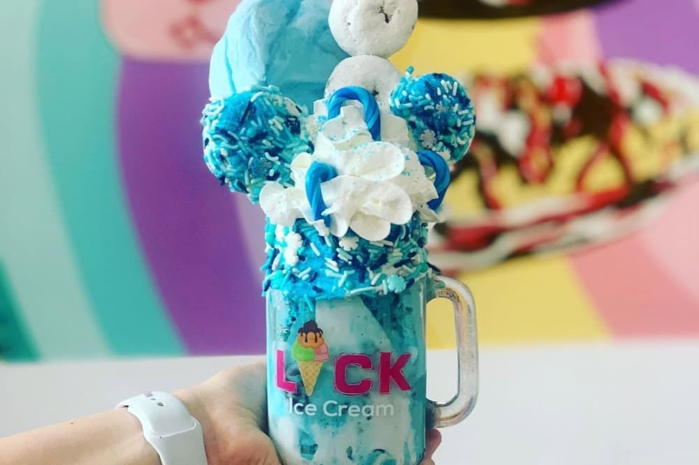 New ice cream shop opens in Pearland Town Center