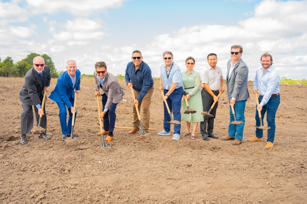Roadway construction underway in League City for $78M Lilac Field, development seeking tenants