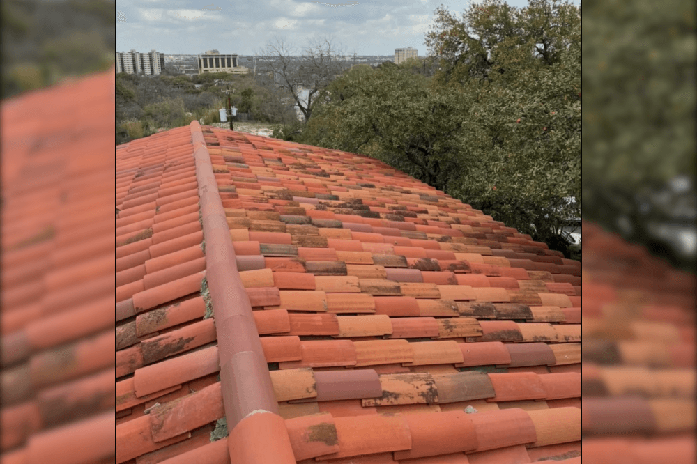 tile roof photo