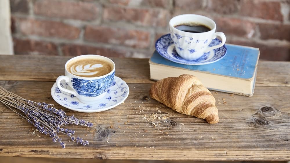 Maman has seasonal lattes, tea, lemonade and fizz drinks on its menu.(Courtesy of Maman)