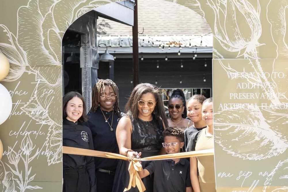 Tea cafe Leaf Petal Stem now brewing in Old Town Spring