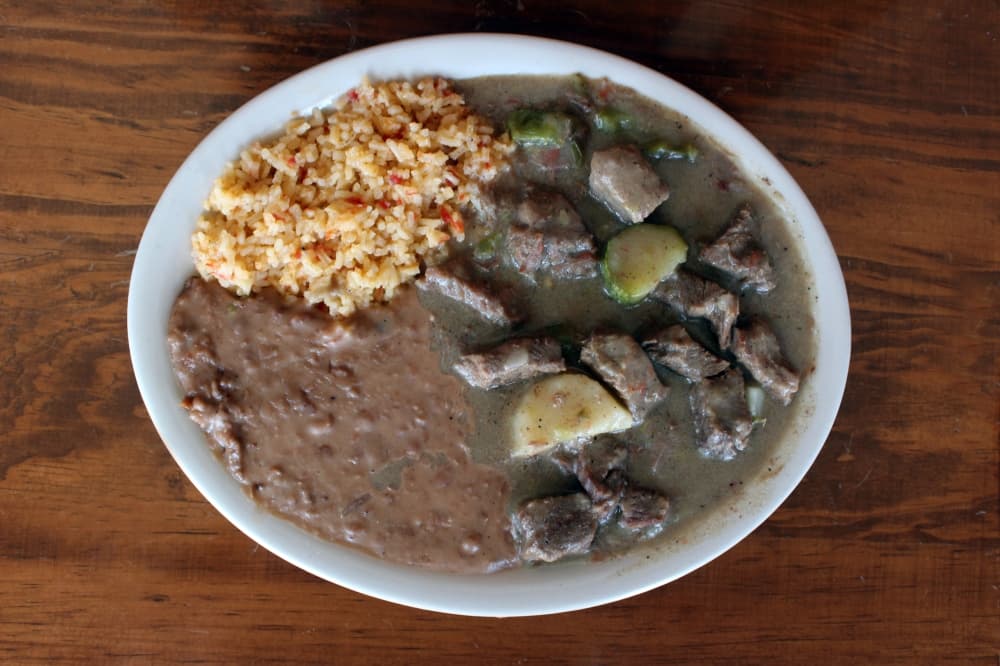 Carne guisada beef plate