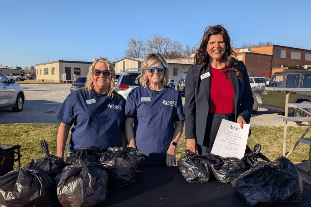 NBT Financial bank team volunteering