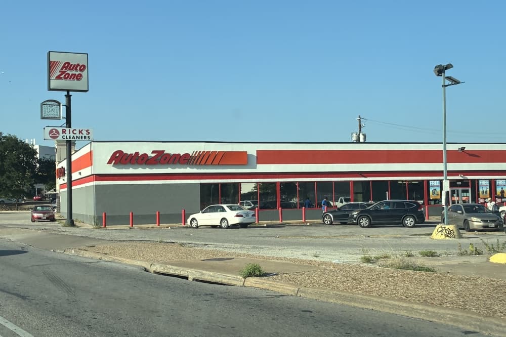 Displaced by I-35 expansion, Northeast Austin AutoZone eyes temporary Mueller-area home