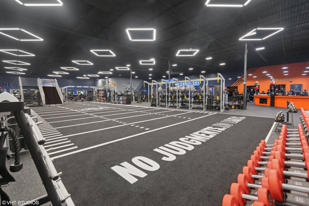 Crunch Fitness now open on West Parmer Lane