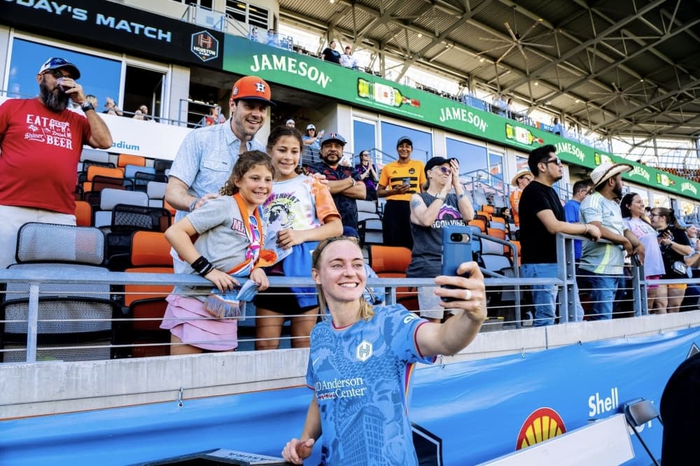 Houston to give out 10,000 free tickets to watch Dynamo, Dash games this summer