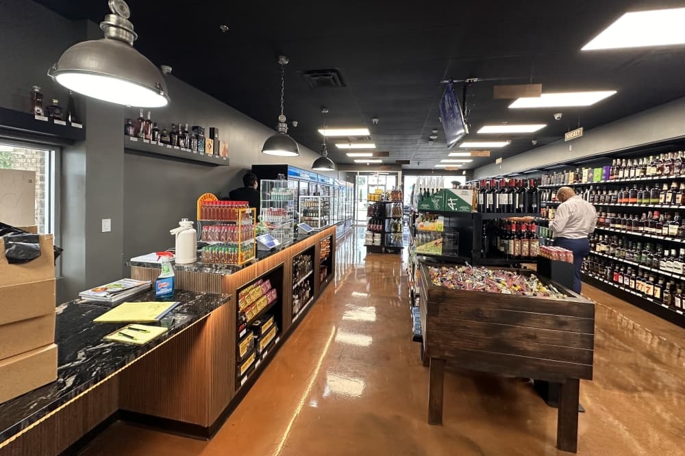 Liquor and drive-thru store opens in La Marque, offering wine delivery service