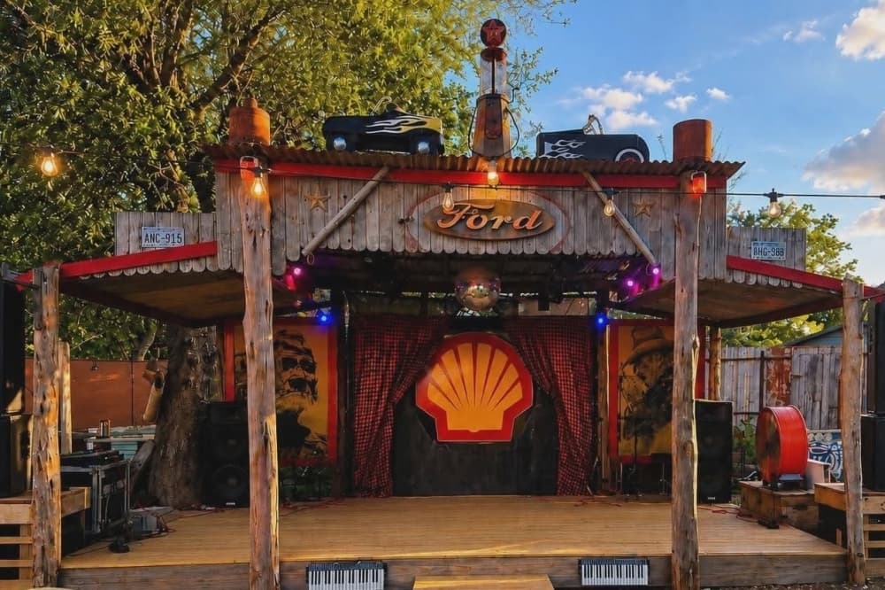Manchaca Springs Saloon upgrades stage in South Austin