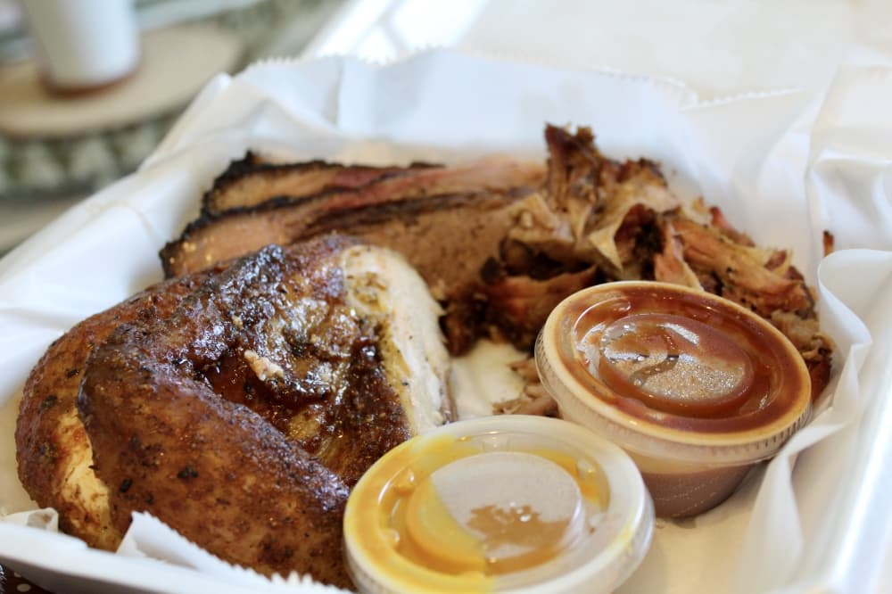 Big Bertha Barbeque offers plates with one to three choices of meat. (Jovanna Aguilar/Community Impact)