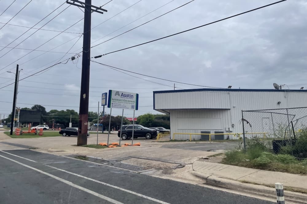 William Cannon Drive intersection improvements cause delays