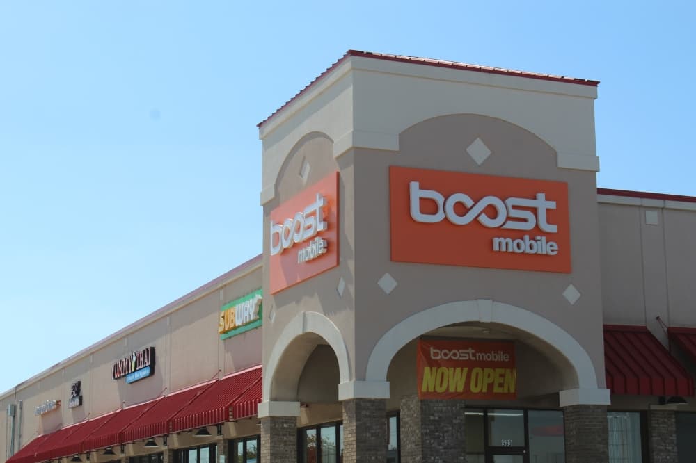 Wireless service provider Boost Mobile opens store in Richardson