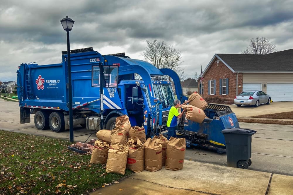 Sugar Land updates green waste collection requirements