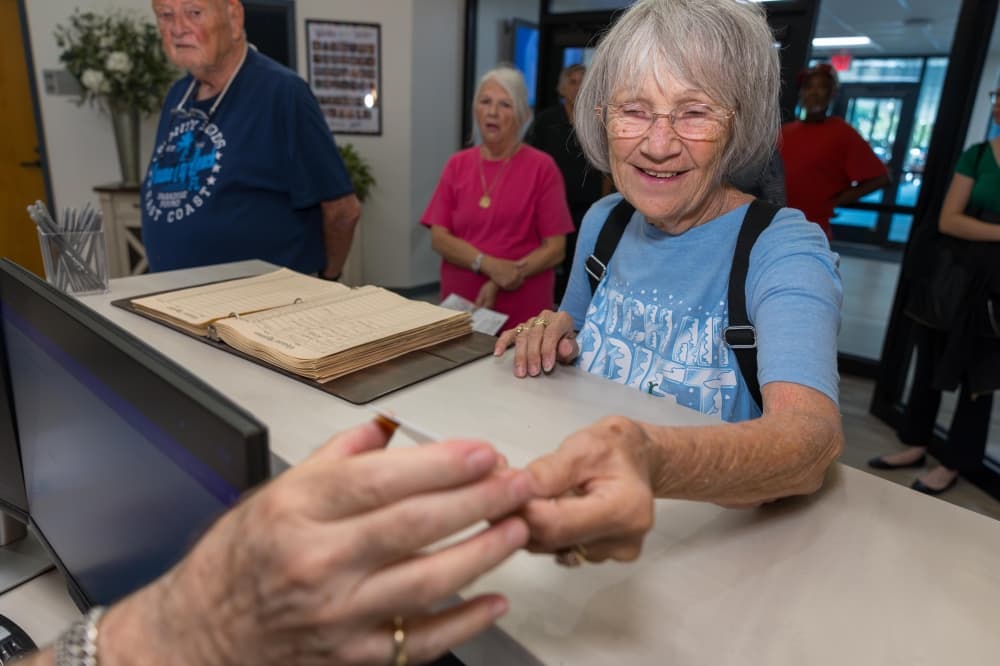 Denton ISD gives out more than 500 Gold Cards in first 2 days