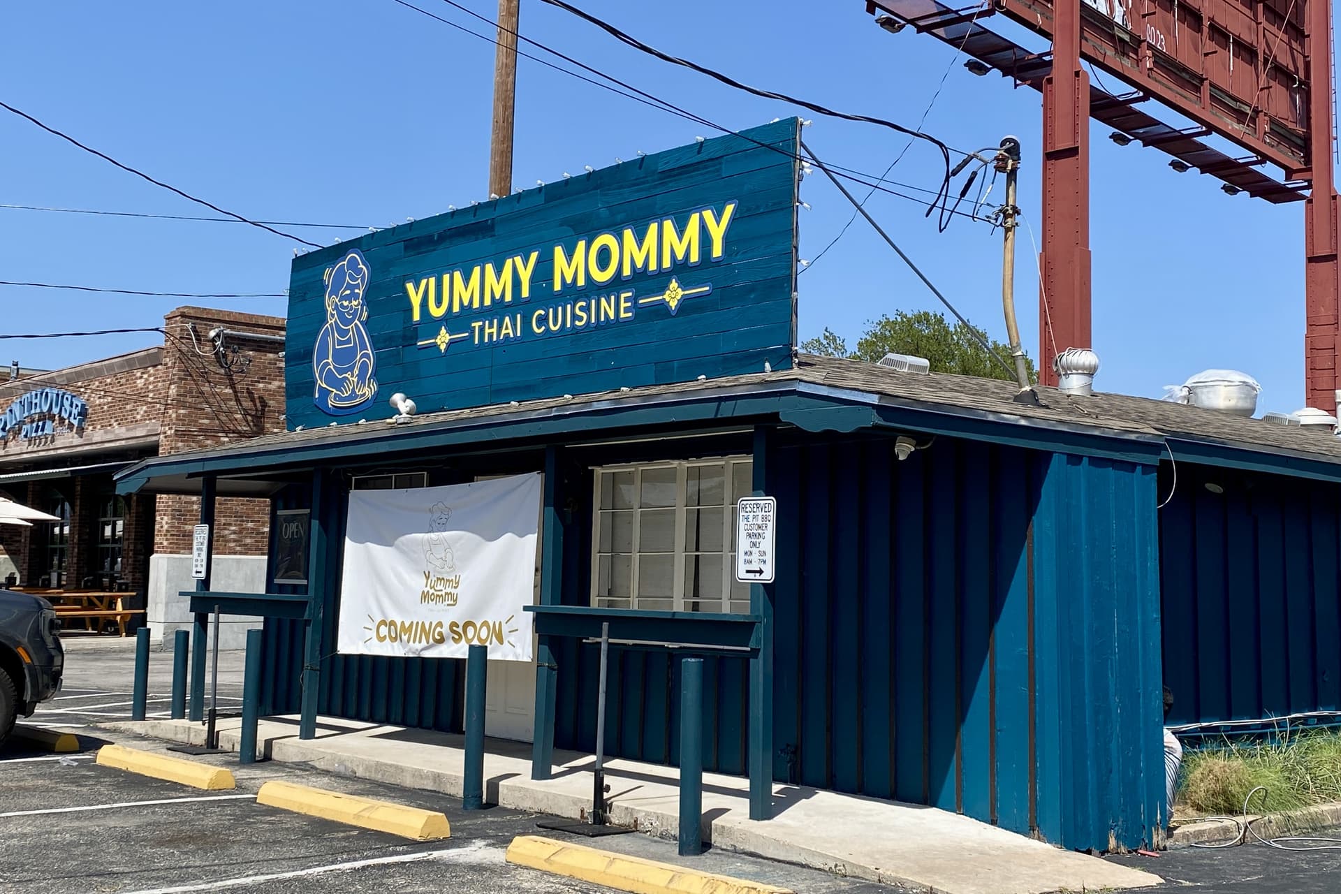Yummy Mommy Thai Cuisine prepares for Burnet Road relocation