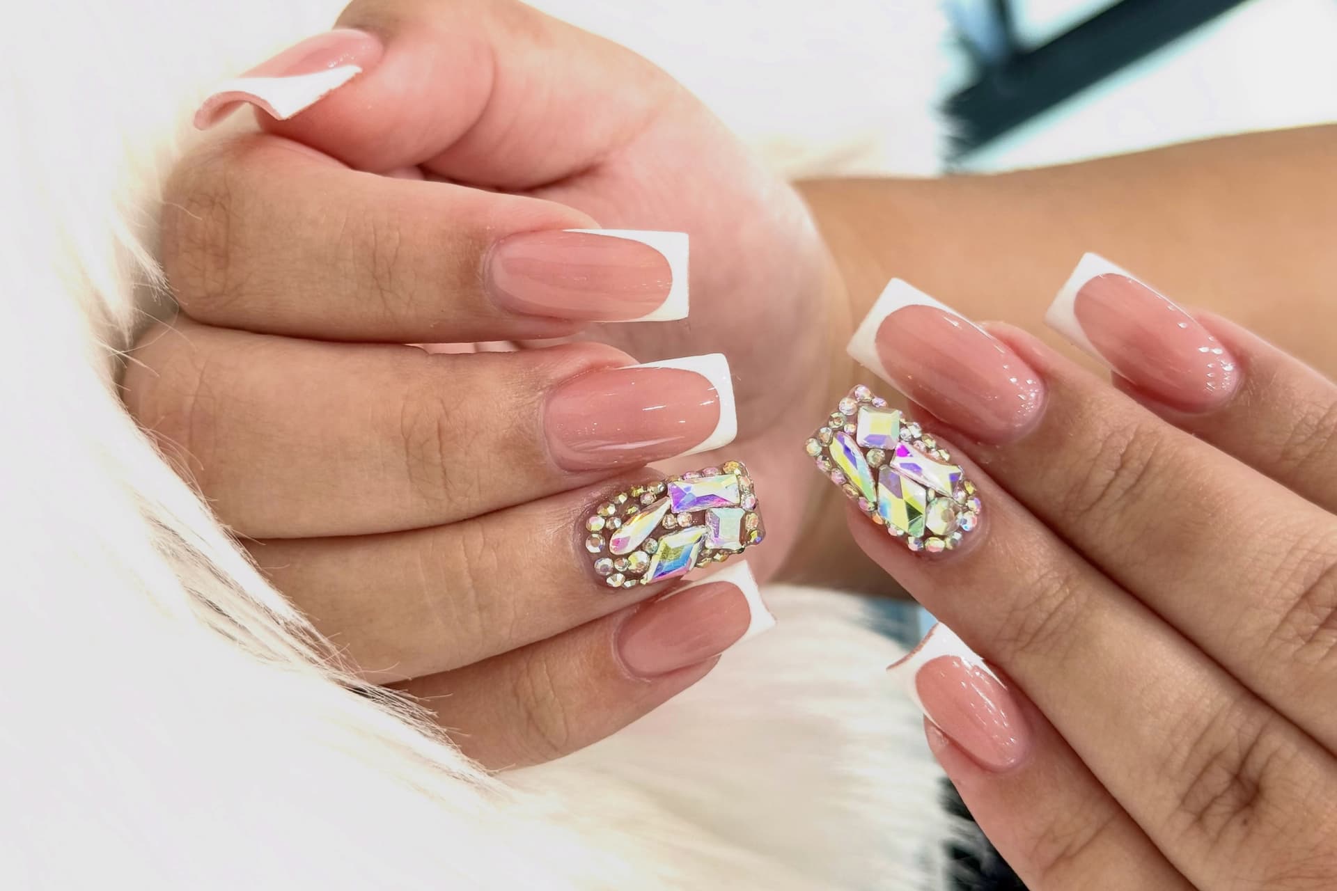 Ventana Nails & Spa expands with new Cypress location