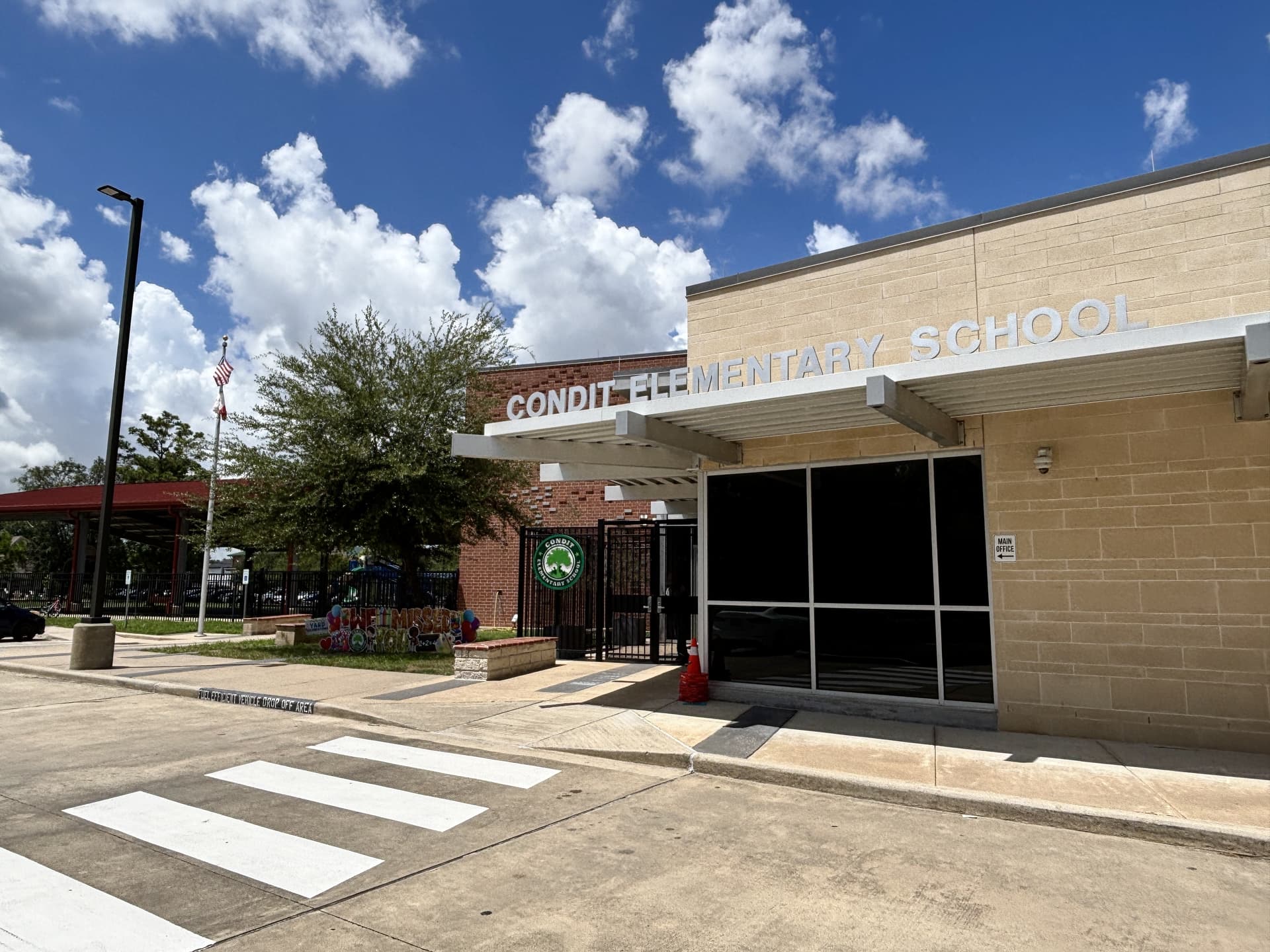 Condit Elementary enforces new student pick-up plan to mitigate traffic amid construction