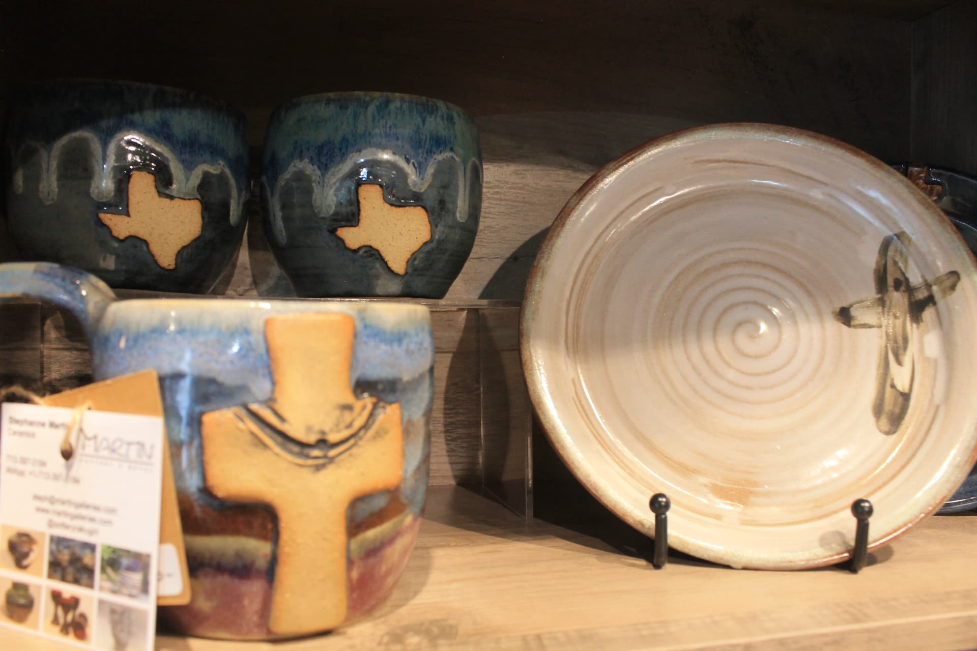 The boutique carries locally-made artisan goods, including pottery. (Hannah Brol/Community Impact) 