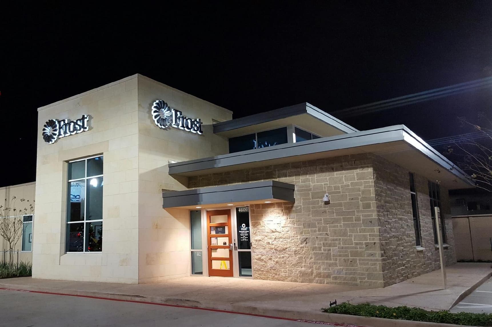 Frost Bank to build new branch in Valley Ranch Town Center