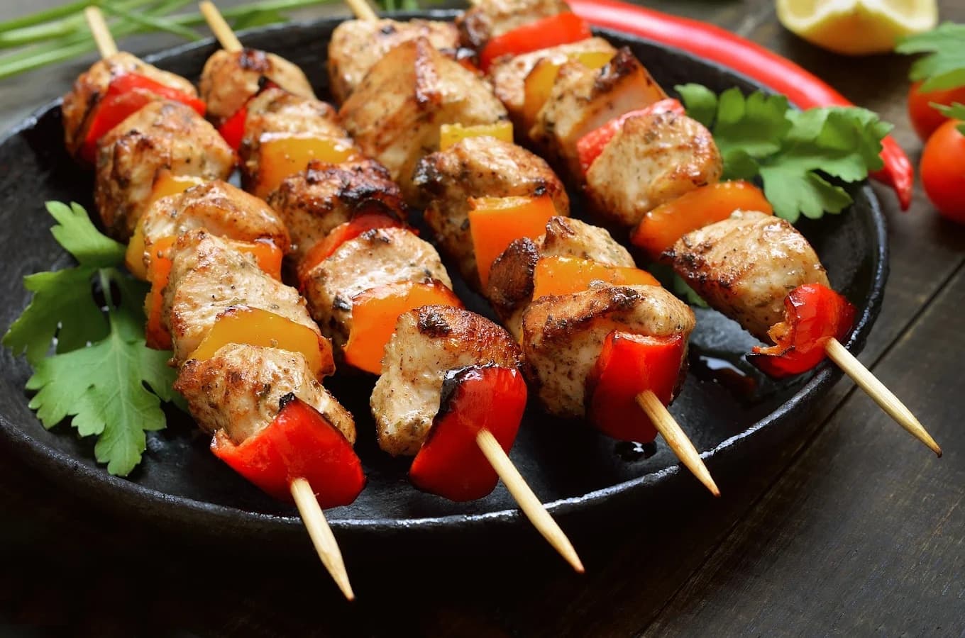 New Mediterranean restaurant spices up the Heights with grand opening