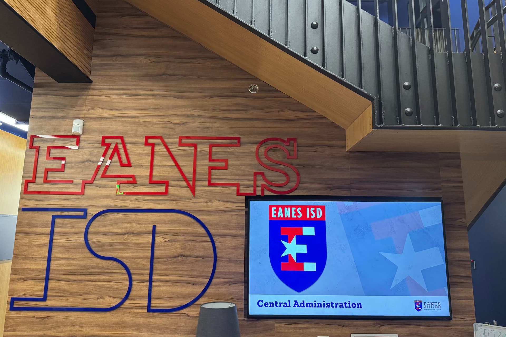 Eanes ISD adopts tax rate, postpones staff compensation vote