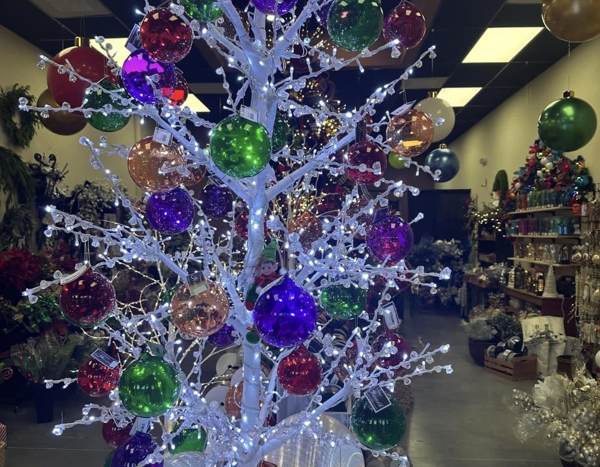 New Christmas decor shop opens in League City