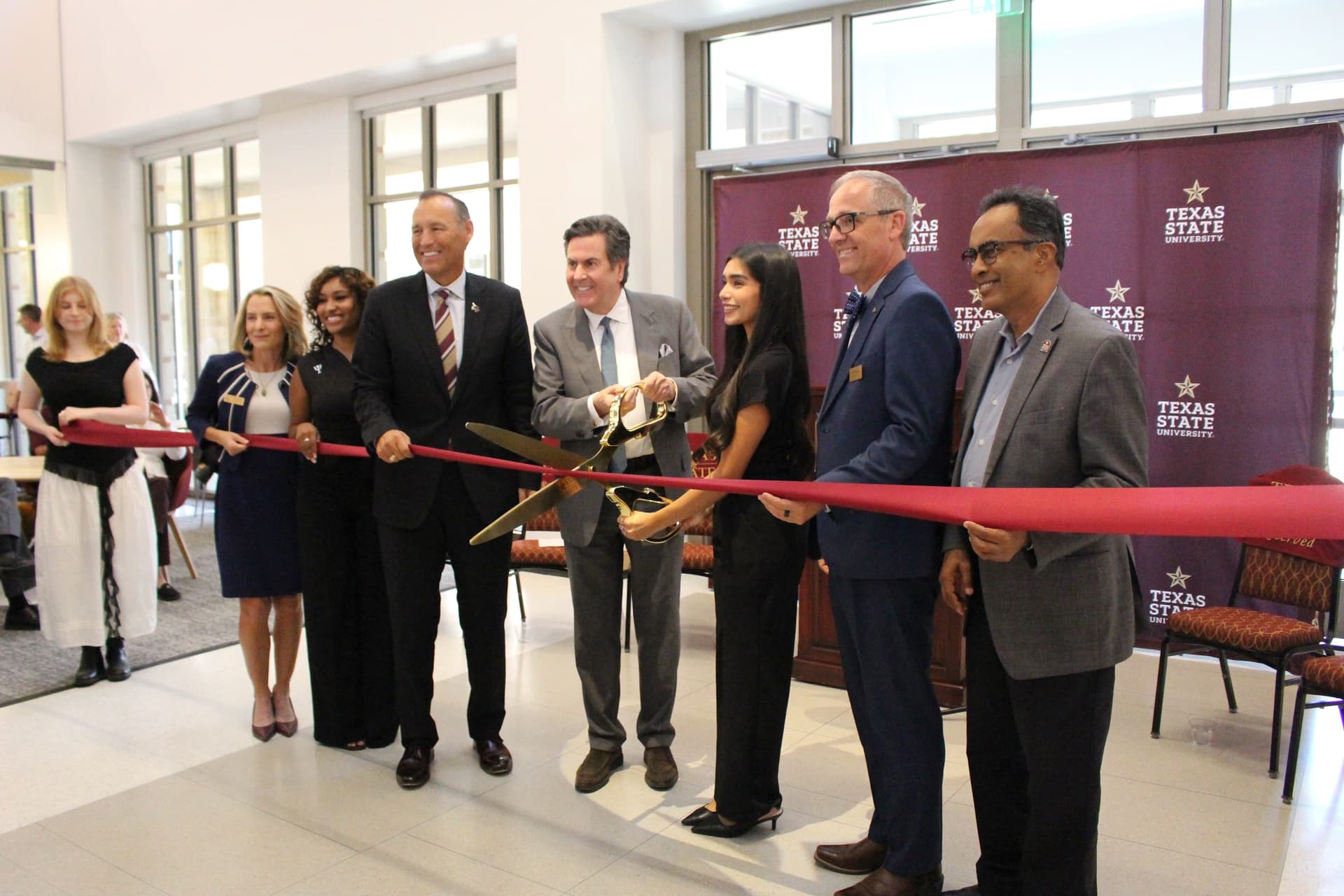 Texas State University System celebrates opening of Esperanza Hall in Round Rock