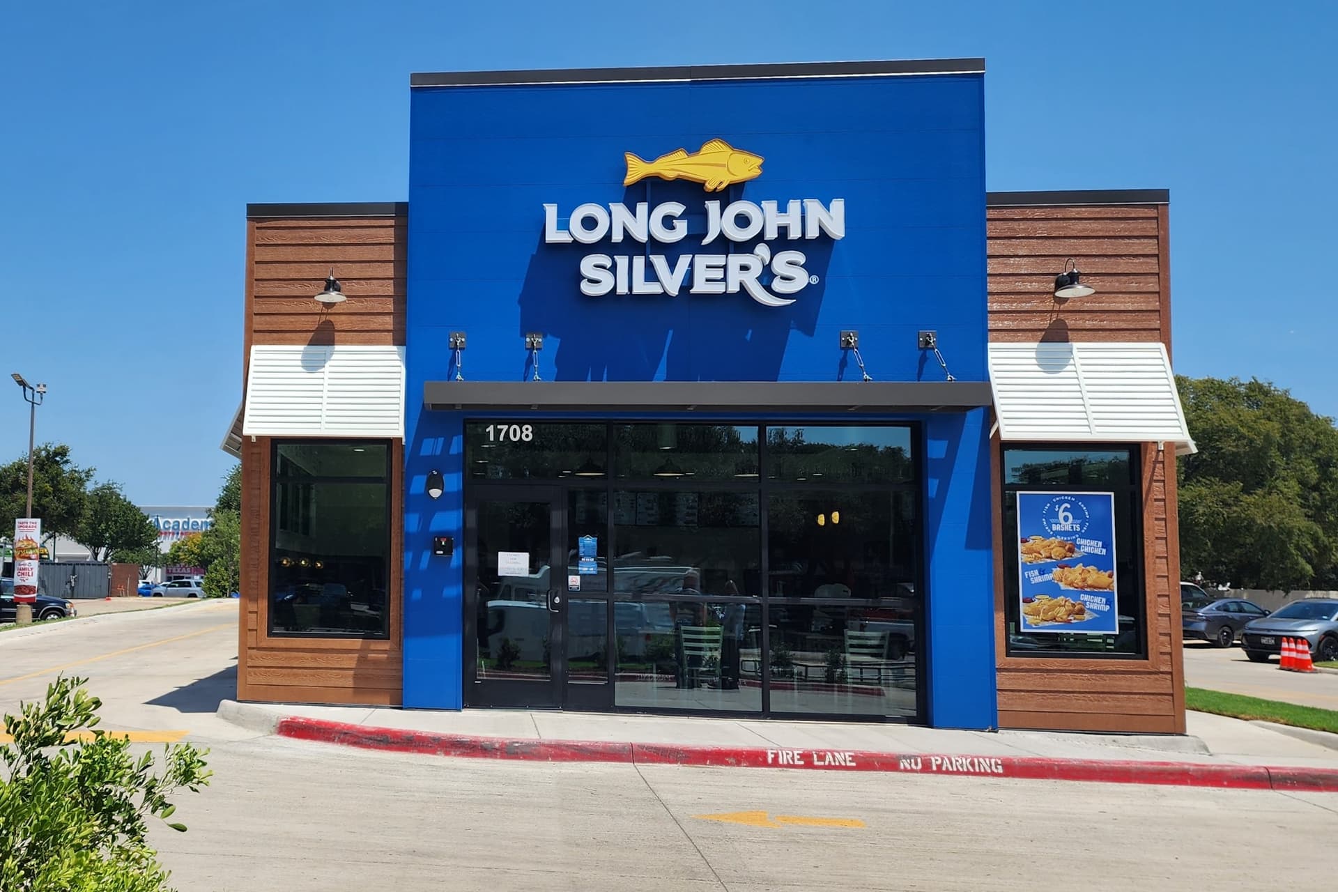 Long John Silver’s reopens, debuts renovated East McKinney restaurant