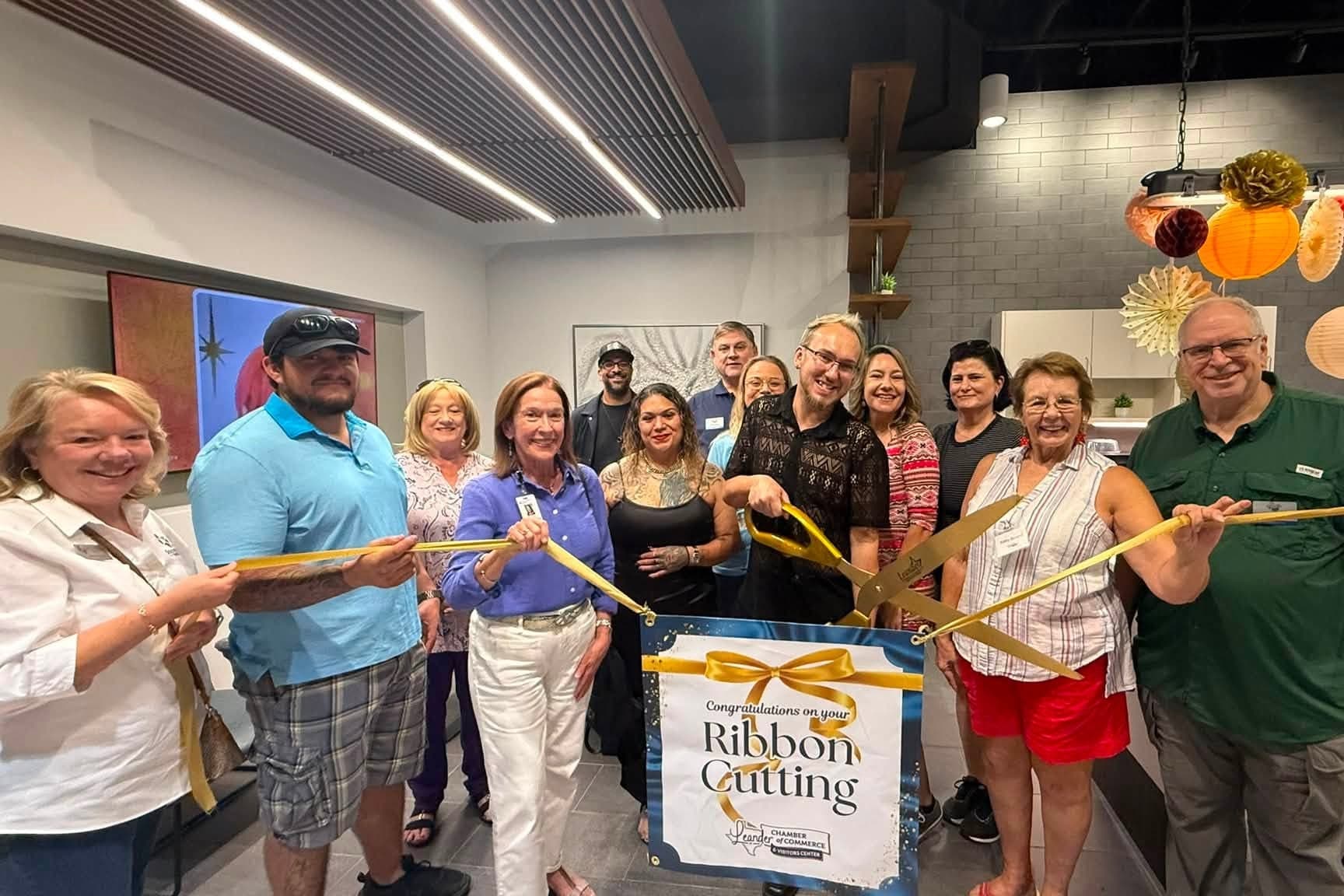 Vanta Beauty Lounge offers hairstyling services along Hero Way in Leander