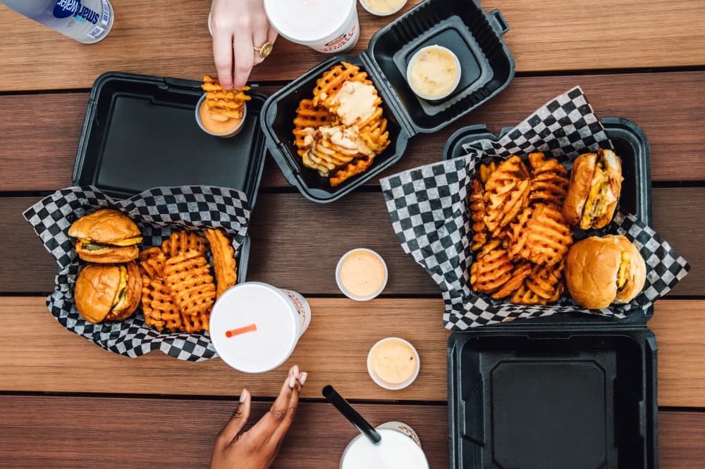 Smalls Sliders opens 2nd McKinney location