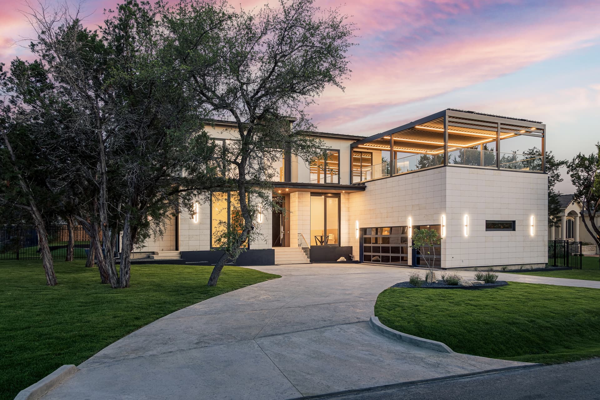 Art Village brings hands-on approach to Hill Country home building