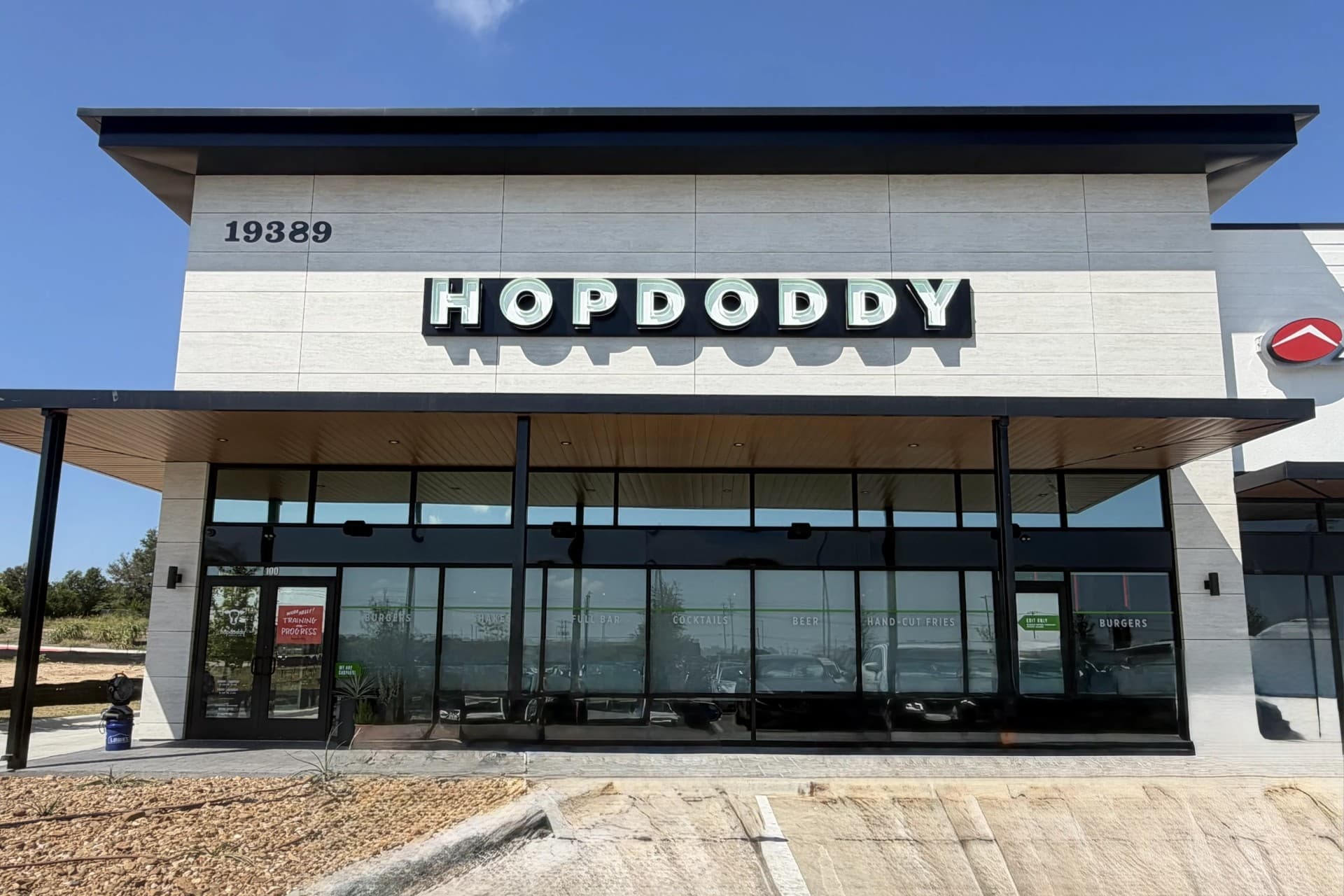 Hopdoddy opens in Leander near Hwy. 29 border with Georgetown, Santa Rita